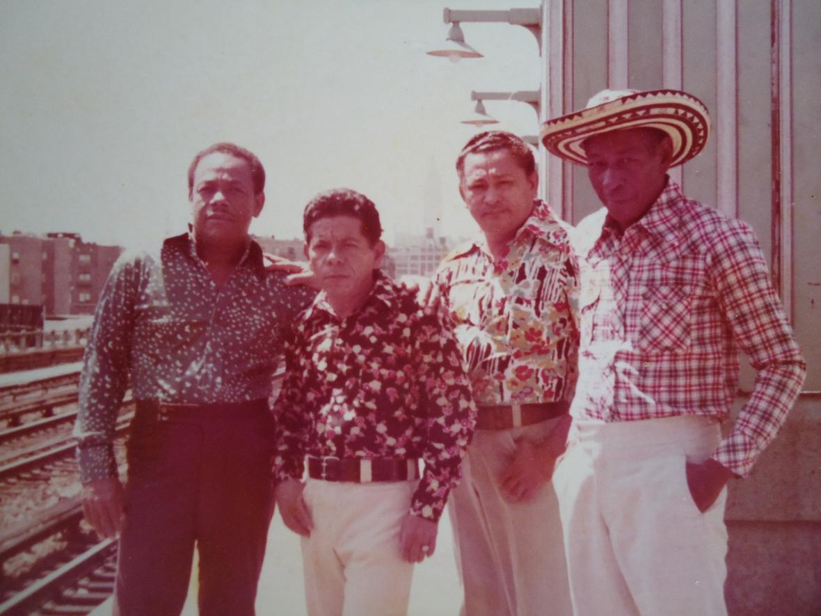 Jose Manuel Tapia, segundo de derecha a izquierda, al lado del maestro Durán.